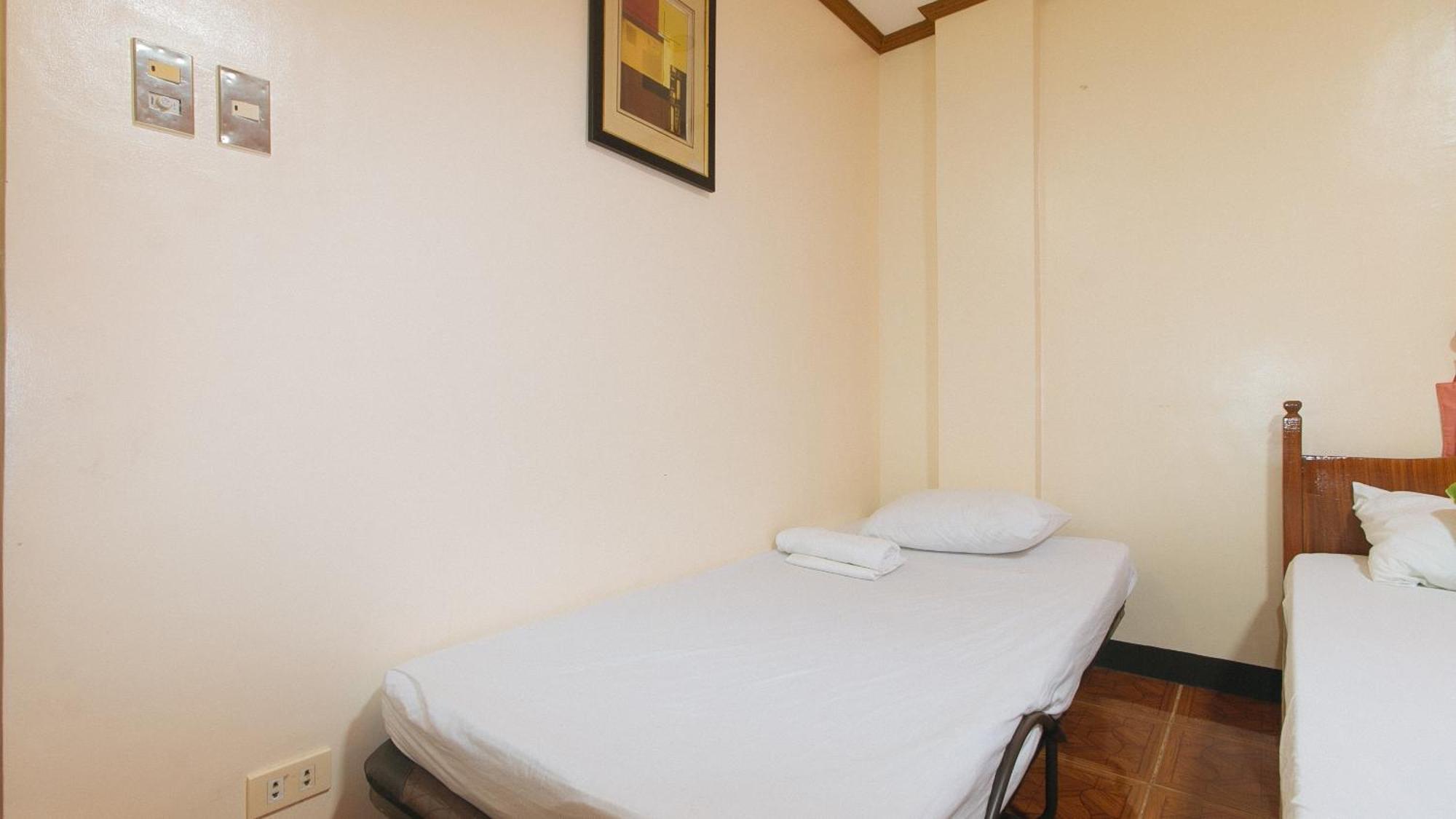 Lauriens Hotel Tagaytay Tagaytay City Ngoại thất bức ảnh