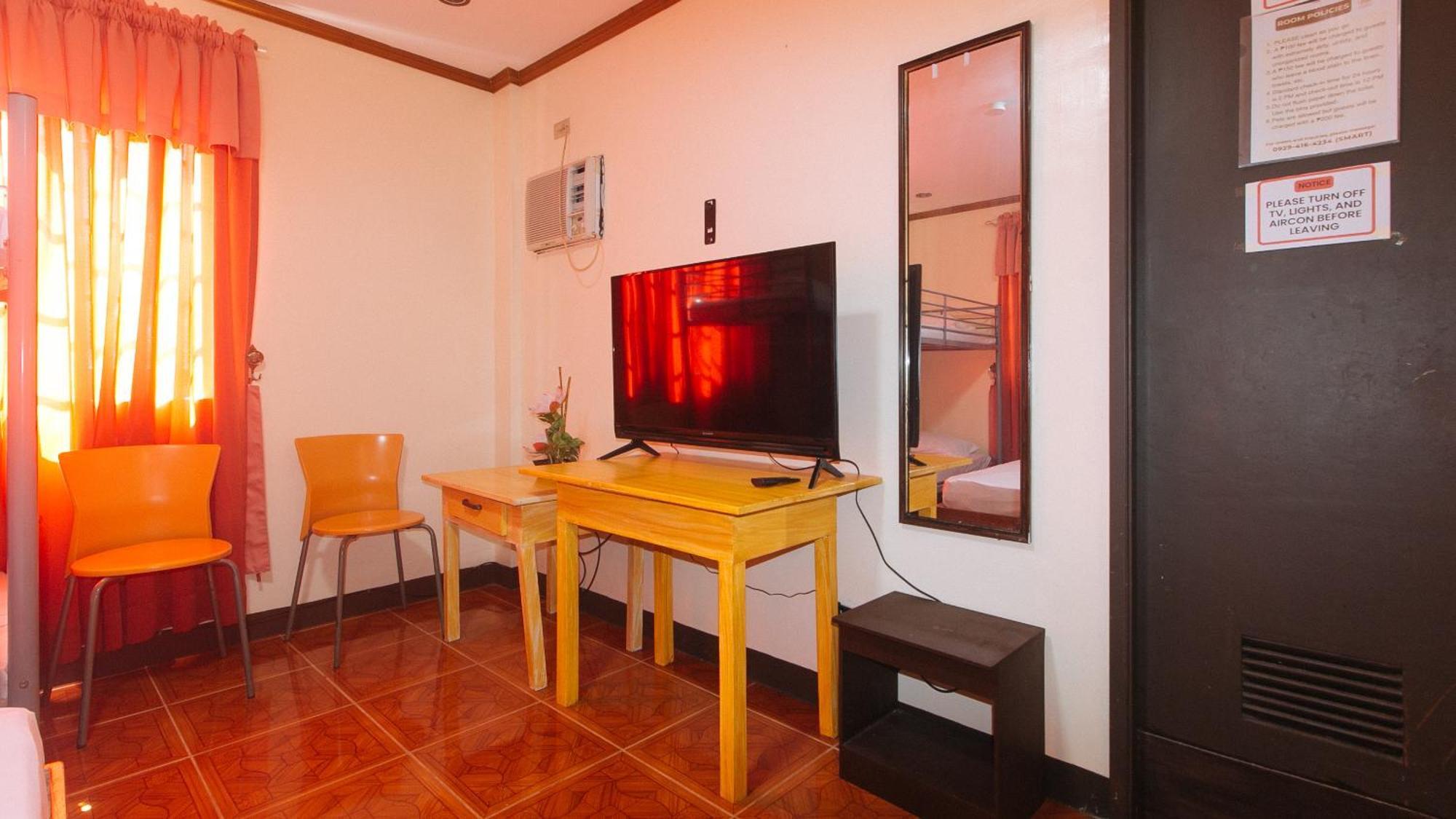 Lauriens Hotel Tagaytay Tagaytay City Ngoại thất bức ảnh