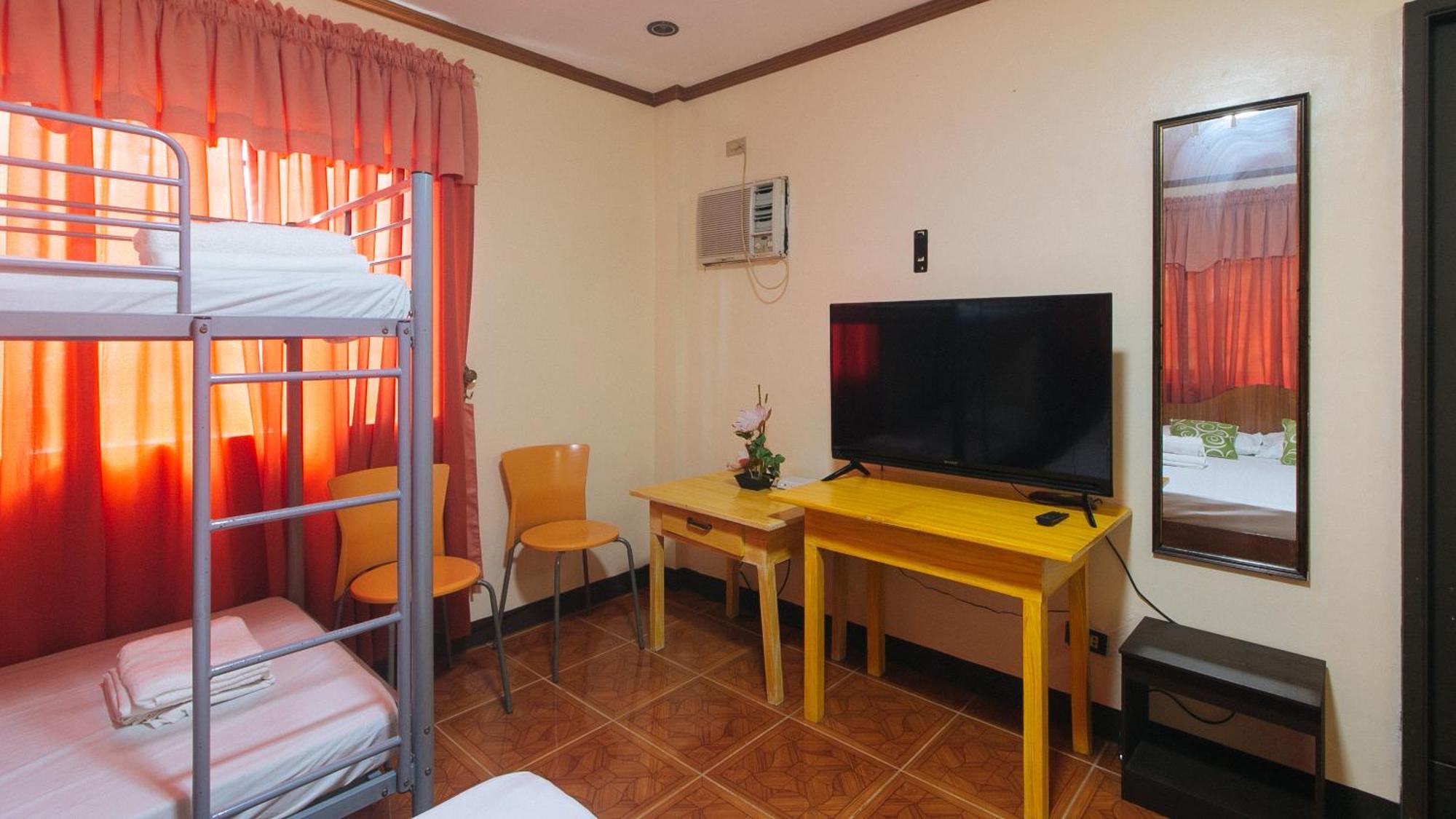 Lauriens Hotel Tagaytay Tagaytay City Ngoại thất bức ảnh