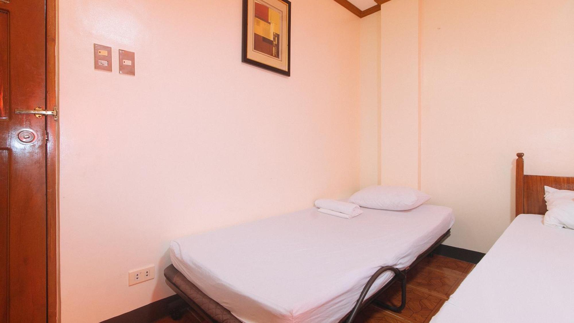 Lauriens Hotel Tagaytay Tagaytay City Ngoại thất bức ảnh