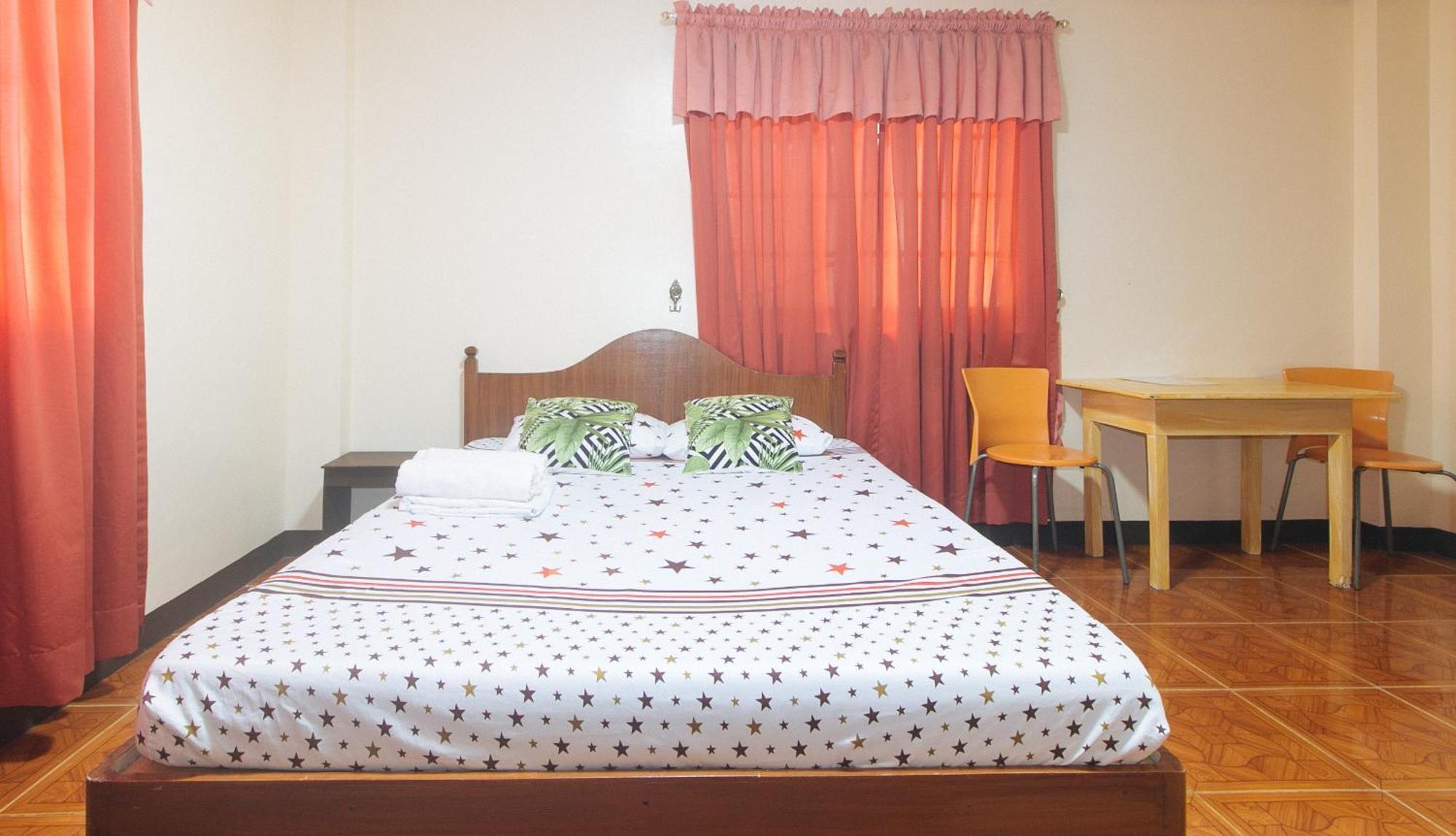 Lauriens Hotel Tagaytay Tagaytay City Ngoại thất bức ảnh